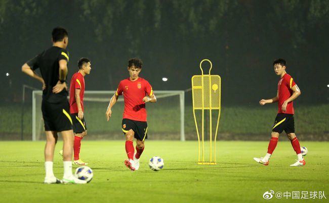 亚欧乱色束缚一区二区三区